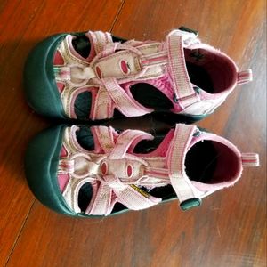 Keen Girls Size 13